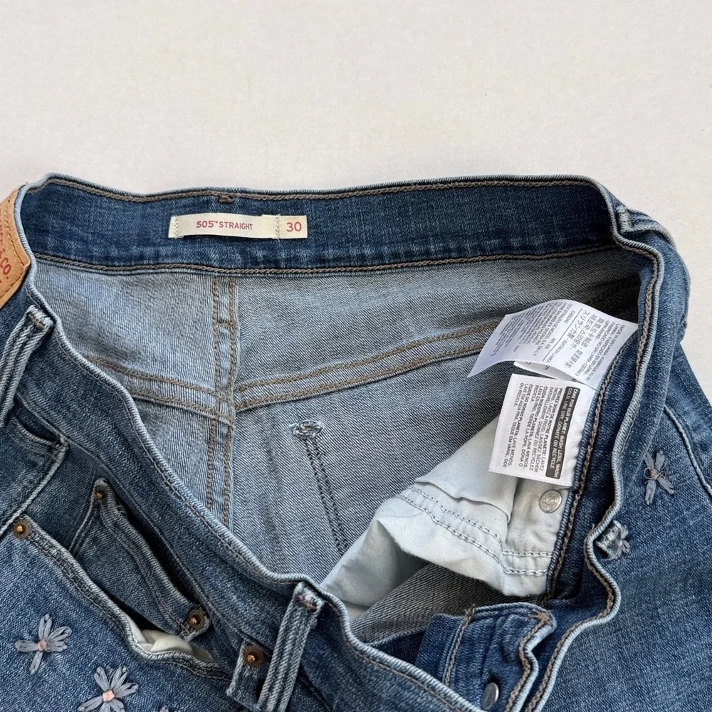 Levis Jeans 505 Straight Style Embroidered Floral Pockets Denim Blue size 30 - Picture 8 of 13